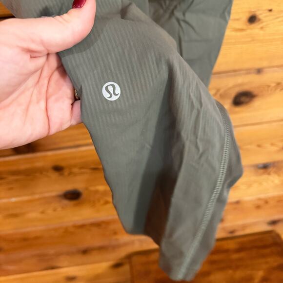 Lululemon Dance Studio Crop Grey Sage Size 2 - Picture 5 of 9